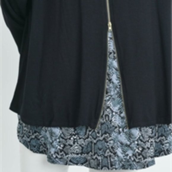 Plus 2X Avenue Black Animal Print Dual Layered Scoop Neck Zip BackTunic - Picture 8 of 12